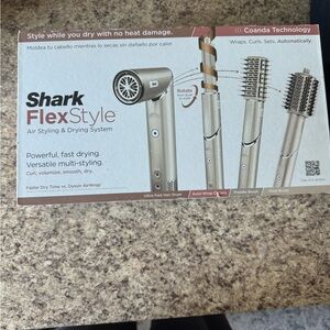 Shark flex style